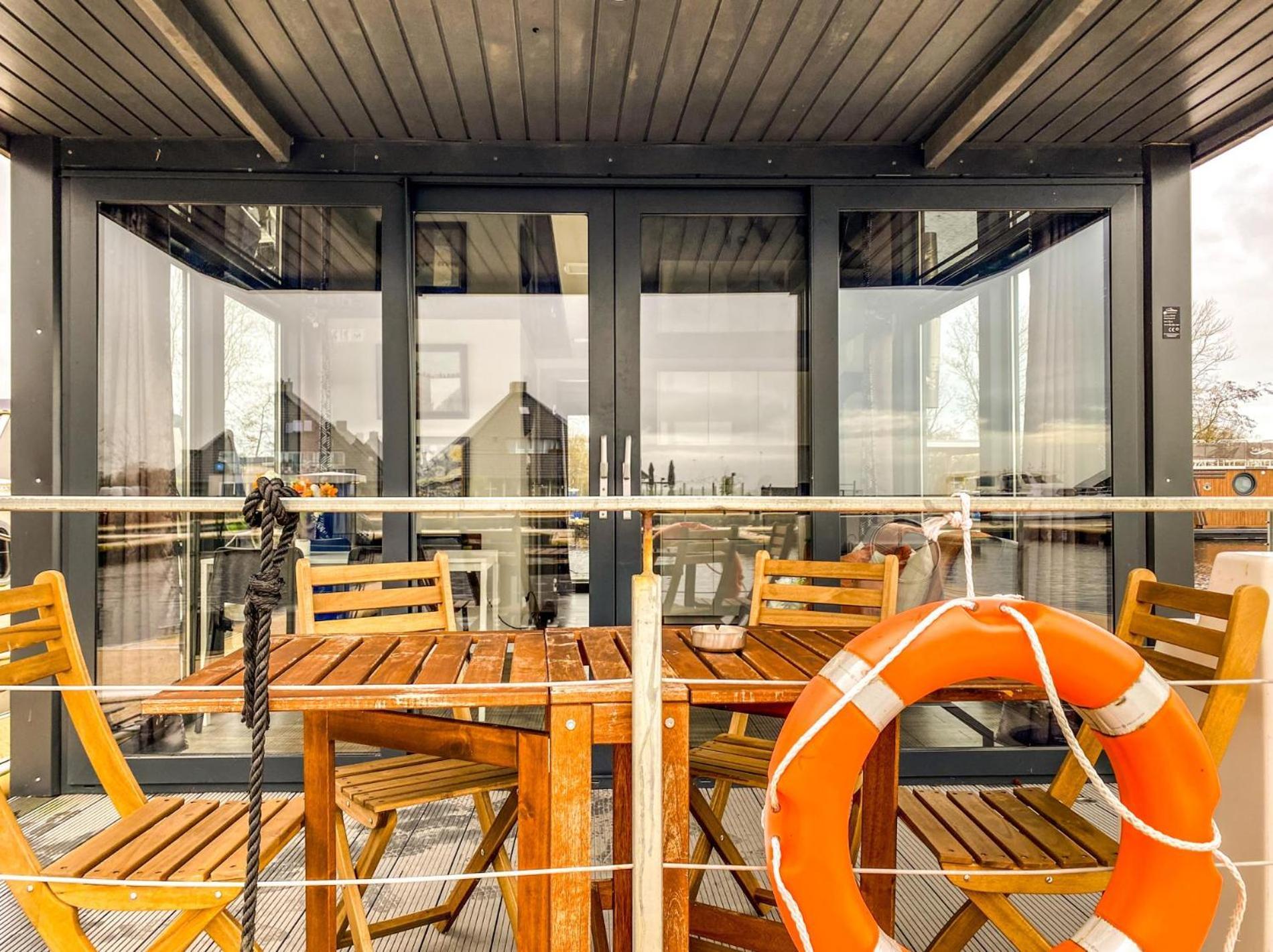 Houseboat Blue Sneekermeer Offingawier Luaran gambar